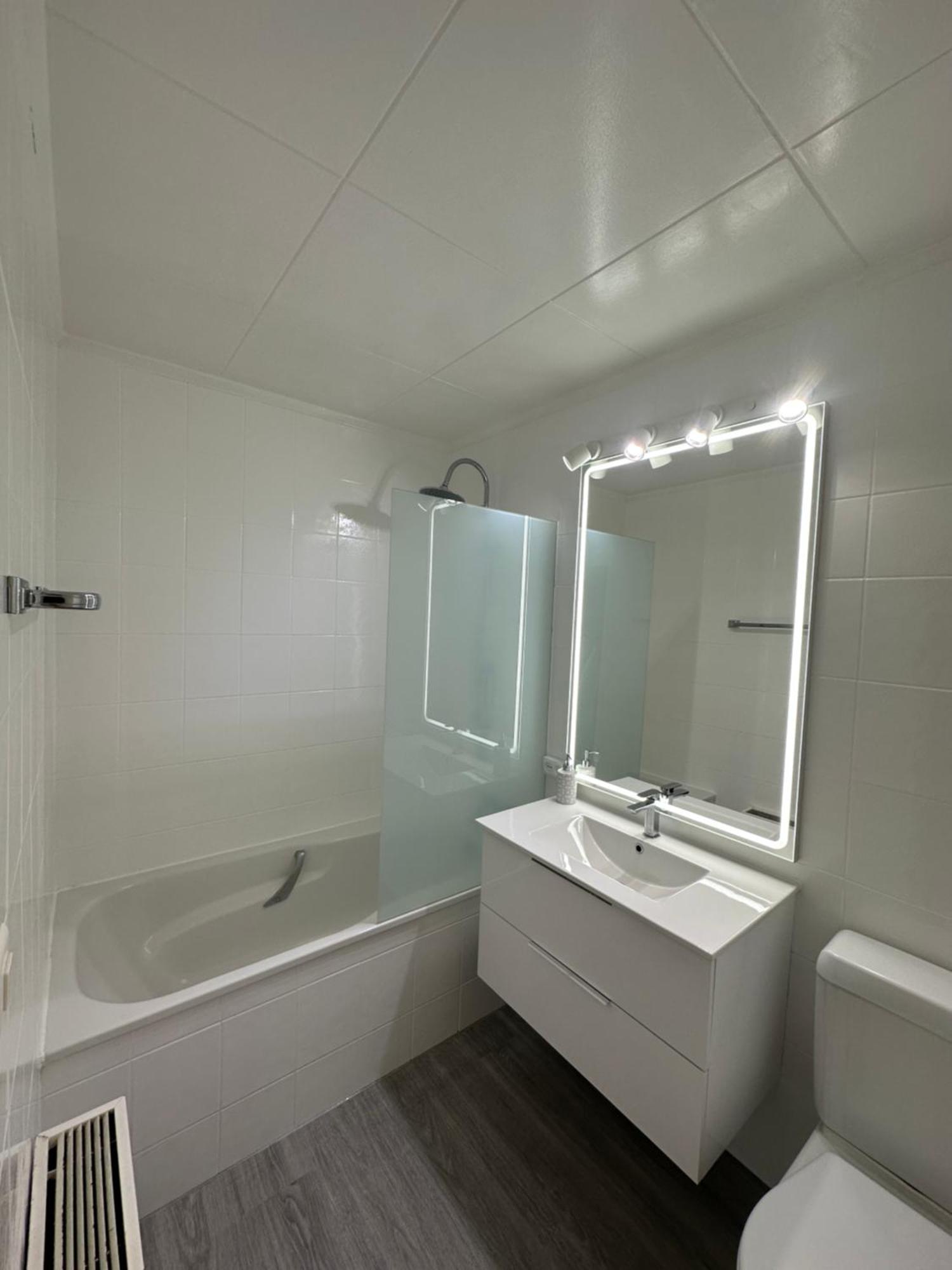 Lindo Apartamento En El Centro De Лозана Exteriér fotografie